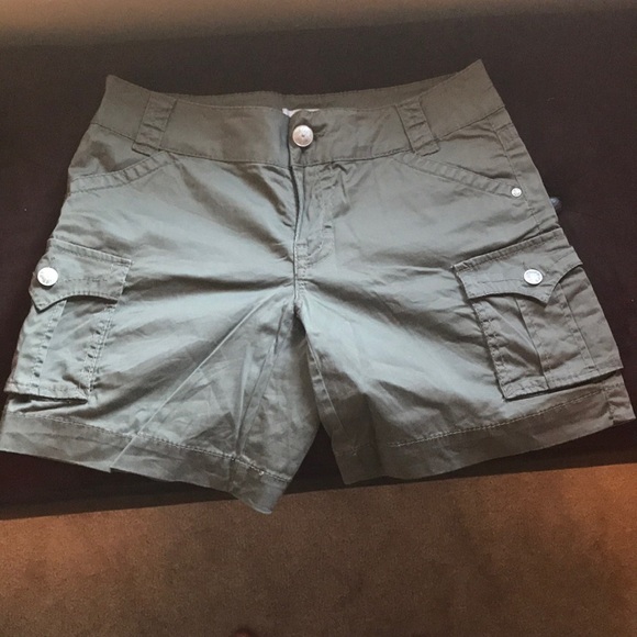 Cache cargo shorts - Picture 1 of 3